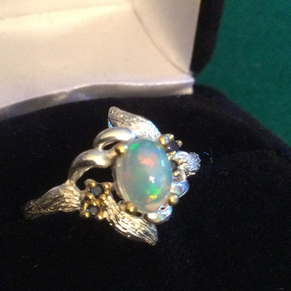 Amazing Genuine Fiery Opal Ring with Sapphires - Picture 5 of 11